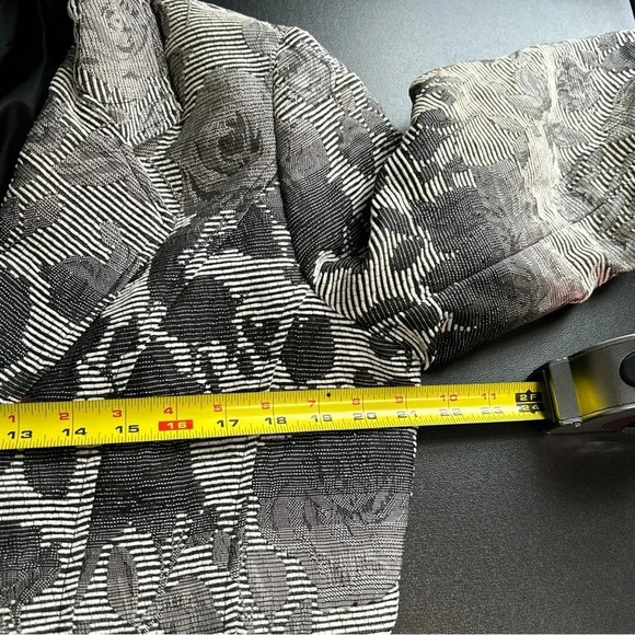 Katherine New York Women’s XL‎ Textured Floral Blazer 2 Button Regal Old Money - Picture 8 of 16